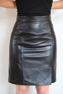 Jupe  Cuir Agneau Femme : skirt.n