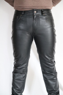 PANTALON CUIR HOMME : OLAF.N.