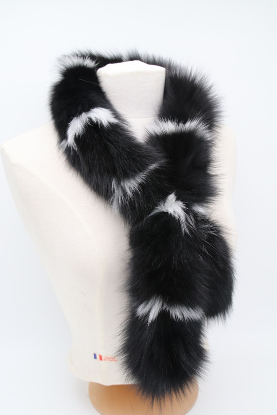 écharpe fourrure renard femme :100 CZ.N/B