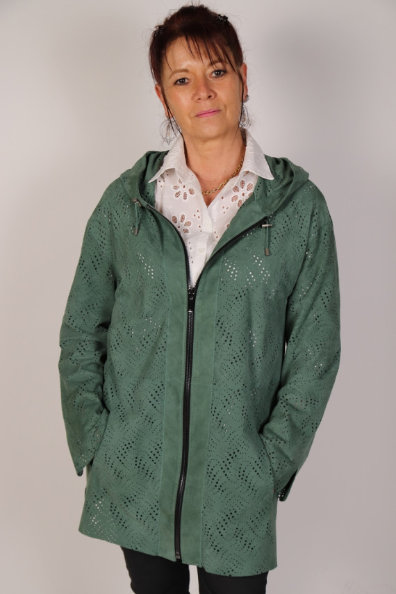 Veste agneau velours perforé : DANIELLA